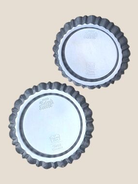 Vintage Baker's Secret Fluted Tart Pans - Silver (Set of 2)